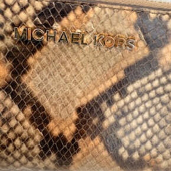 Michael Kors Snakeskin-embossed leather Continental Zip Wallet - Picture 5 of 9